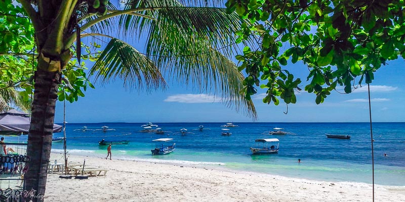Alona Beach auf Bohol, Philippinen